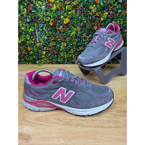 New Balance 990v3 Breast Cancer Awareness Running Shoes Gray Pink Womens 9.5 - Picture 2 of 11